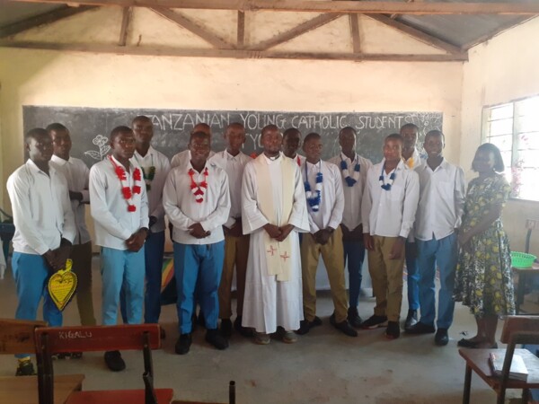 BENJAMIN YENZE Tanzania